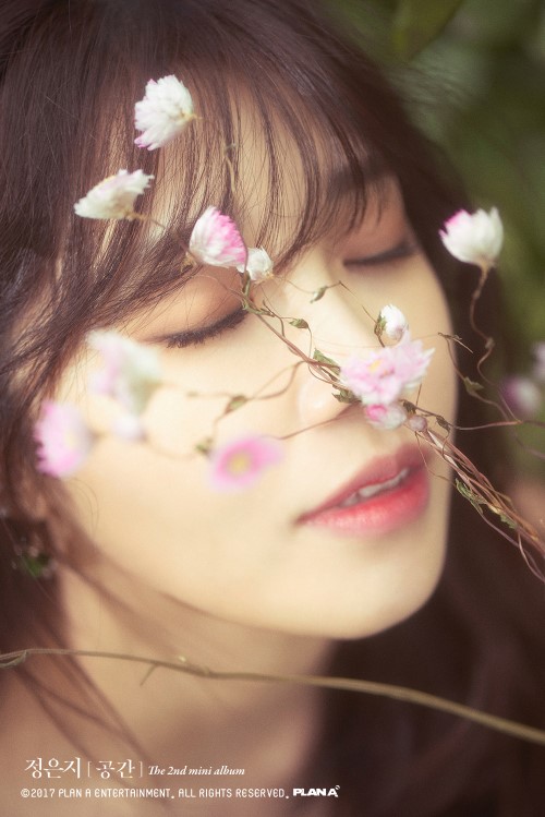 Jung Eunji and “The Spring” is Here