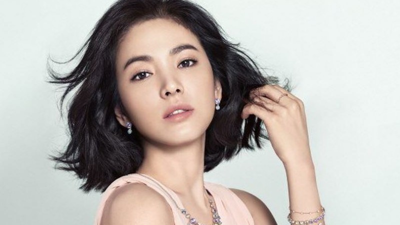 Song Hye Kyo’s New Hairstyle stunned Public
