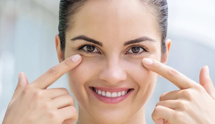 Know How to Apply Eye Cream Correctly to Maintain Your Eye Skin Beauty