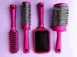 how to clean combs